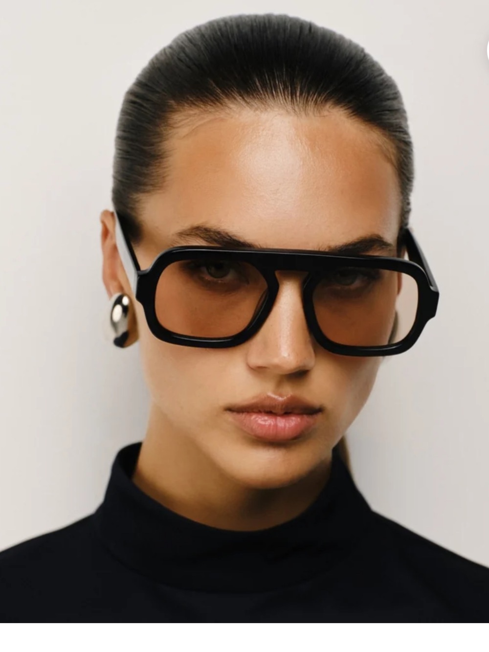 Elisa Johnson Jane in Gloss Black  Sunglasses